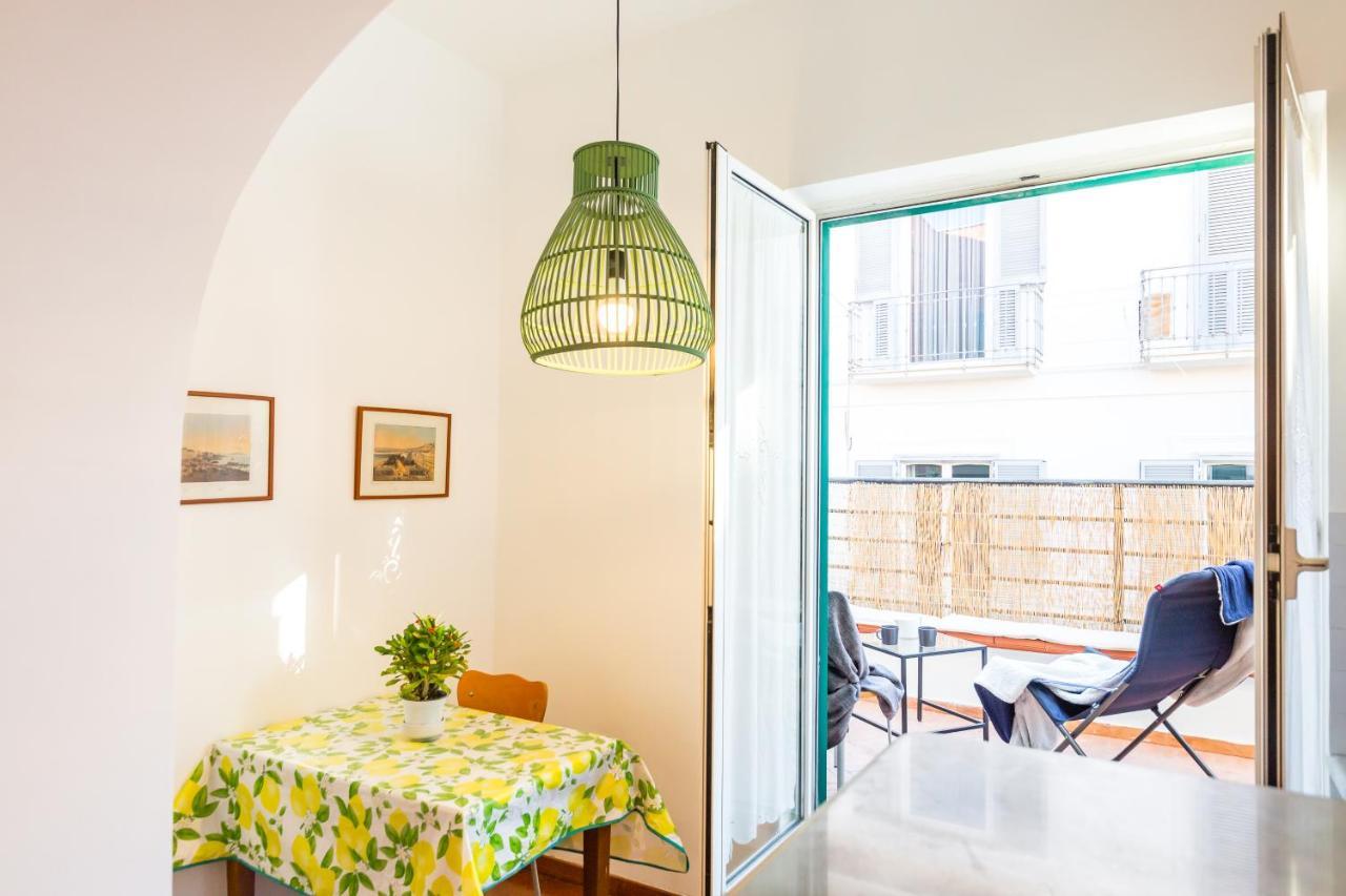 Parthenope'S Eye On The Seafront By Napoliapartments Ngoại thất bức ảnh